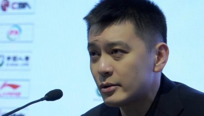 博鱼体育登录入口-杨鸣：最近几场都是末节关键时刻差口气，会尽量给球员们减压