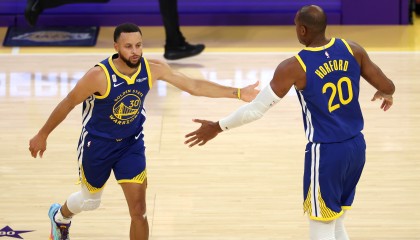 博鱼体育官方入口-霍福德：库里能回归对球队意义重大 尤其是在季后赛开打之前